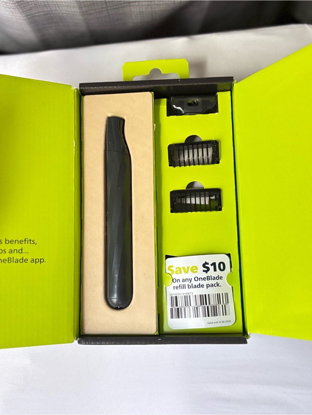 Philips Norelco OneBlade Electric Trimmer Razor Grooming Kit New Open Box